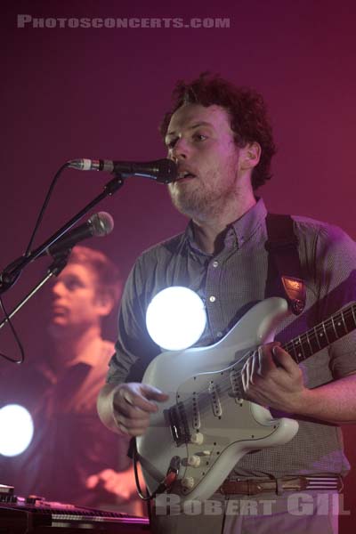 METRONOMY - 2011-05-04 - PARIS - La Cigale - 